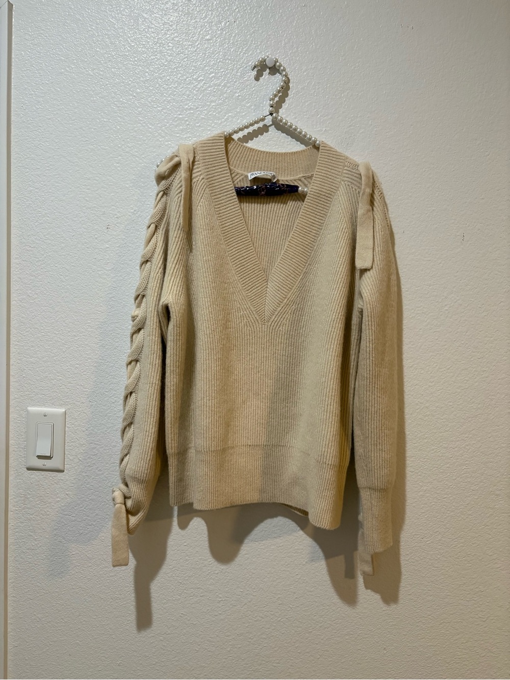 JW ANDERSON Small Alpaca Wool Cream V-Neck Cable-Sleeve Knit Sweater